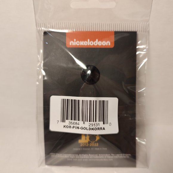 Legend of Korra Golden Series Lapel Pin - Picture 3 of 3